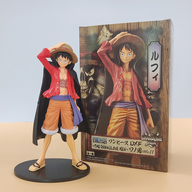 One Piece Straw Hat - 17 cm dessin animé entourant une
